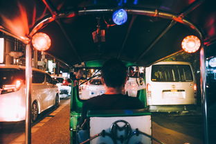 开云电竞官网入口-《堡垒之夜》“未来光影”赛季，创意无限，精彩不断！